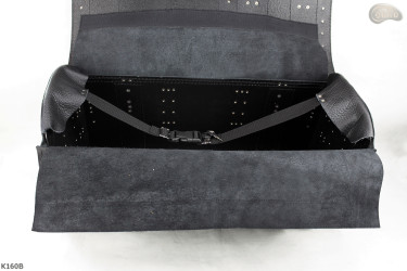 K160 motorkerékpár csomagtartó zárral és ital tartókkal