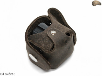 E4 BROWN3 holster case for the cylinder/magazine of the 1873 Colt Peacemaker revolver, caliber .44
