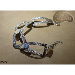 Ezüst karkötől B572